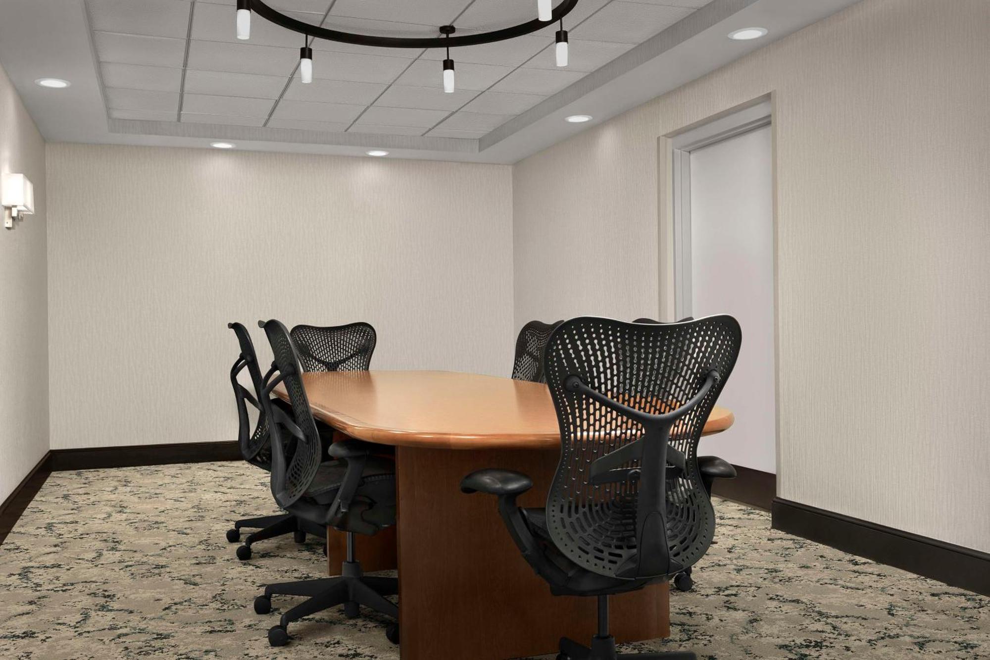 Hilton Garden Inn Raleigh Capital Blvd I-540 Экстерьер фото