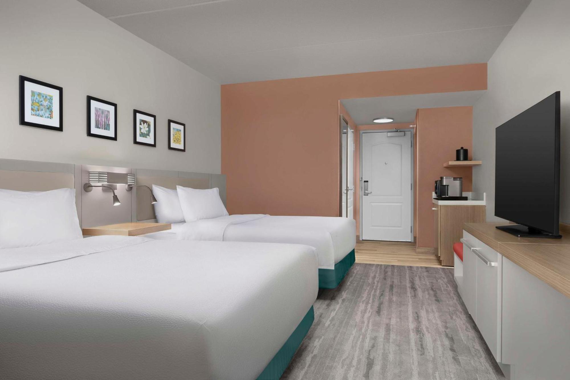 Hilton Garden Inn Raleigh Capital Blvd I-540 Экстерьер фото