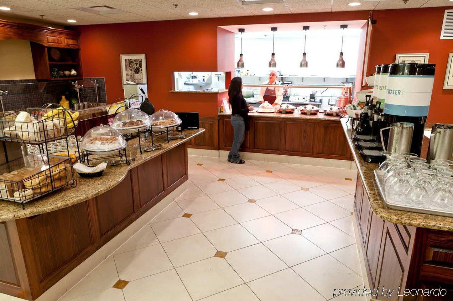 Hilton Garden Inn Raleigh Capital Blvd I-540 Ресторан фото