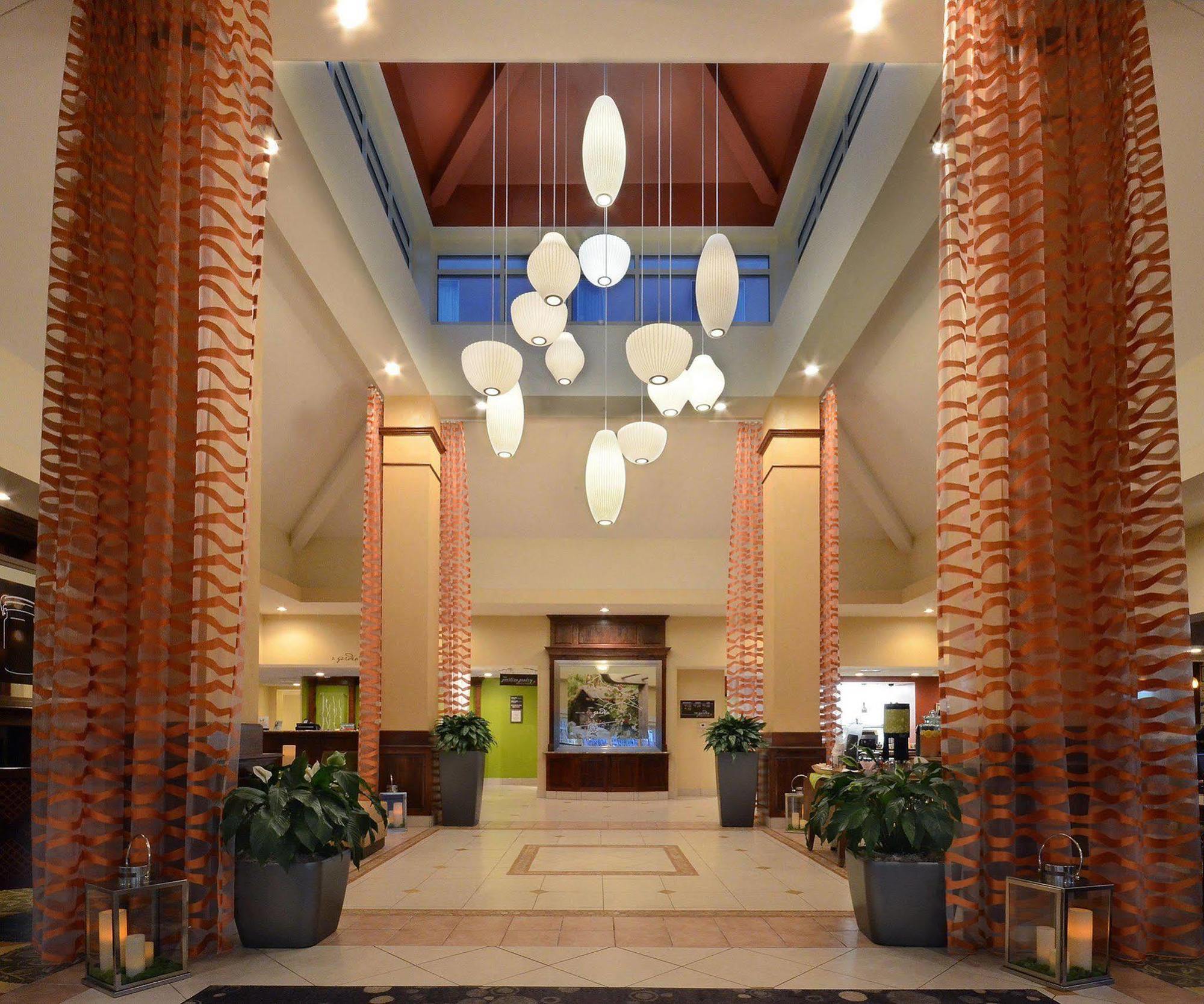 Hilton Garden Inn Raleigh Capital Blvd I-540 Экстерьер фото